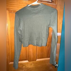 American Eagle Outfitters Green Long Sleeve Crop Top